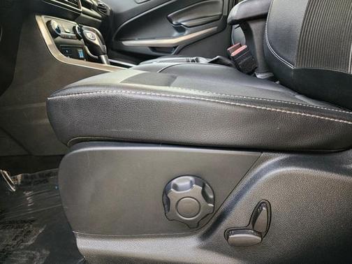 2020 Ford EcoSport SES