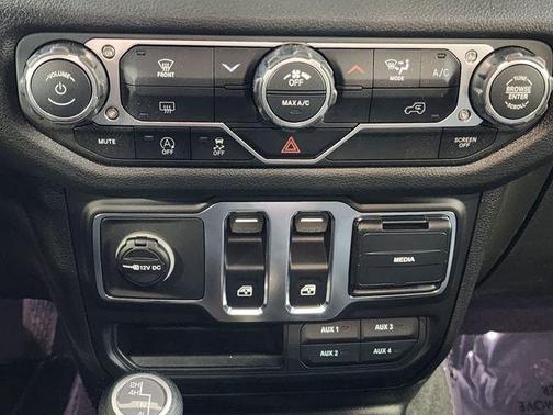 Black Clearcoat 2026 Jeep Wrangler Sport