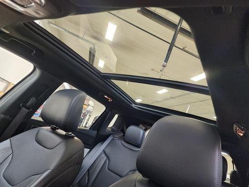 Billet Silver Metallic Clearcoat 2023 Jeep Compass Limited