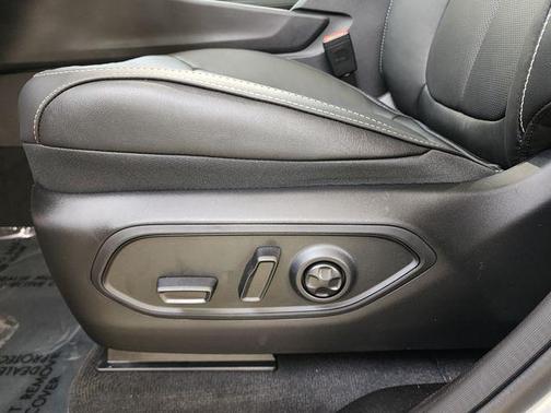 Silver Zynith 2026 Jeep Grand Cherokee Limited