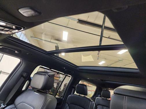 2022 Jeep Grand Wagoneer Series I 4x4