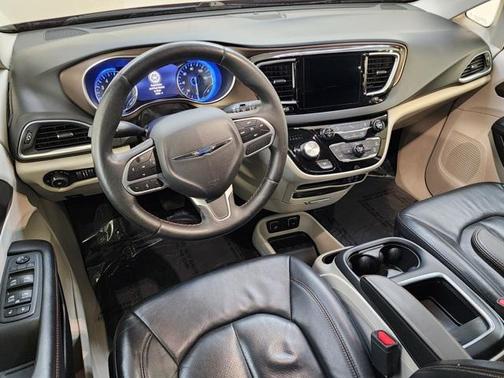 2018 Chrysler Pacifica Touring-L Plus