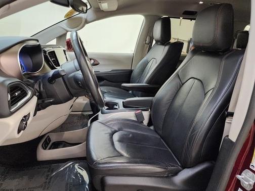 2018 Chrysler Pacifica Touring-L Plus