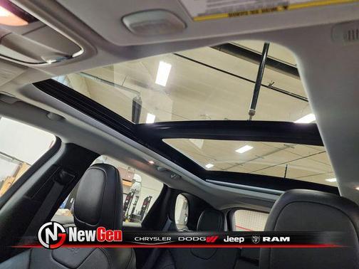 Slate Blue Pearlcoat 2021 Jeep Cherokee Limited