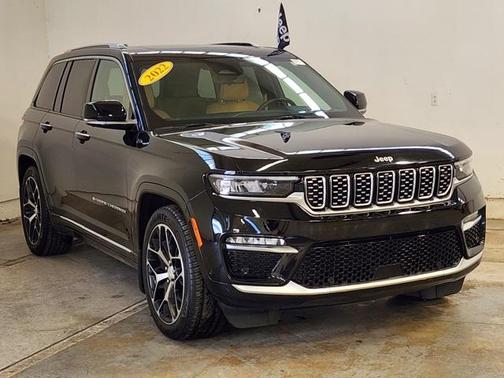 2022 Jeep Grand Cherokee Summit
