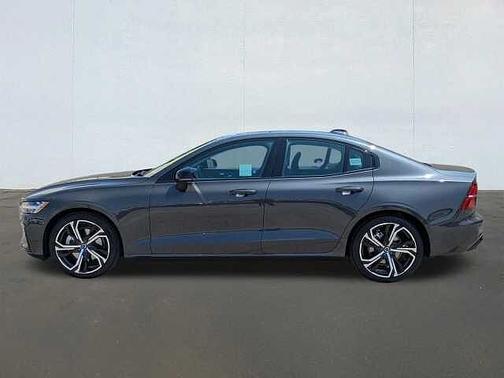 Platinum Grey 2024 Volvo S60 Plus