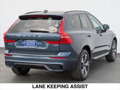 2025 Volvo XC60 Plug-In Hybrid T8 Core