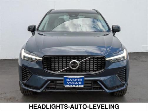 2025 Volvo XC60 Plug-In Hybrid T8 Core