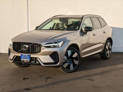 2025 Volvo XC60 Plug-In Hybrid T8 Plus