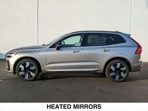 2025 Volvo XC60 Plug-In Hybrid T8 Plus