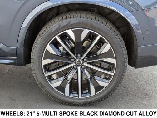 2025 Volvo XC90 Plug-In Hybrid T8 Plus 7-Seater
