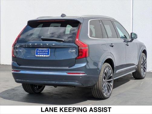 2025 Volvo XC90 Plug-In Hybrid T8 Plus 7-Seater
