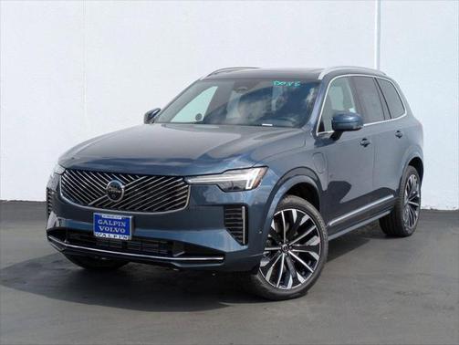 2025 Volvo XC90 Plug-In Hybrid T8 Plus 7-Seater