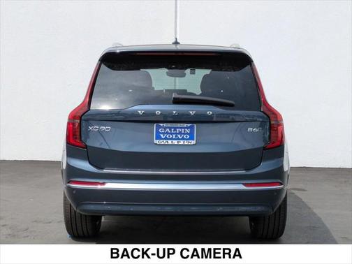 2025 Volvo XC90 B6 Core