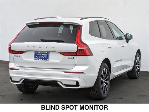 2025 Volvo XC60 B5 Core
