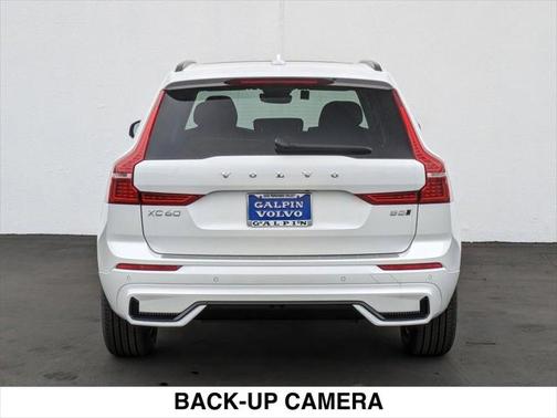2025 Volvo XC60 B5 Core