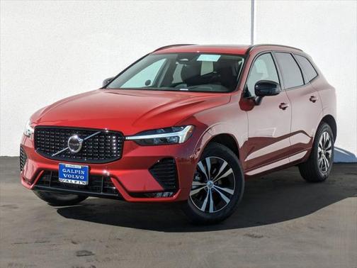 2025 Volvo XC60 B5 Core