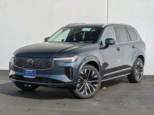 2025 Volvo XC90 B6 Plus 7-Seater