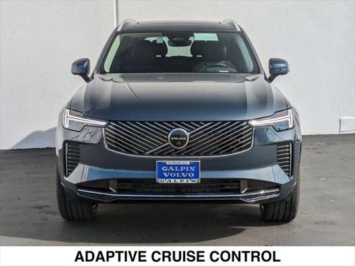 2025 Volvo XC90 B6 Plus 7-Seater