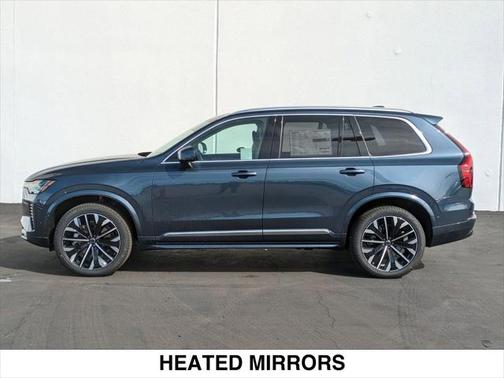 2025 Volvo XC90 B6 Plus 7-Seater