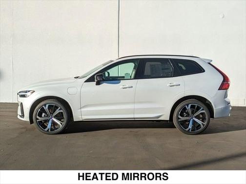 2025 Volvo XC60 Plug-In Hybrid T8 Ultra