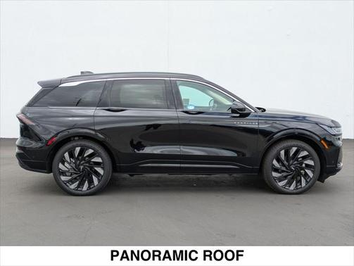 2024 Lincoln Nautilus Black Label