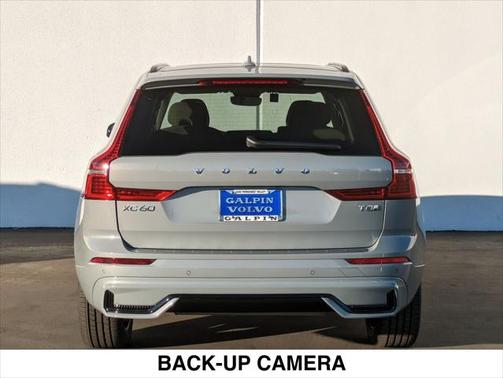 2025 Volvo XC60 Plug-In Hybrid T8 Plus