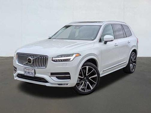 2023 Volvo XC90 Plus