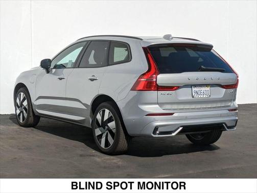 2025 Volvo XC60 Plug-In Hybrid T8 Plus