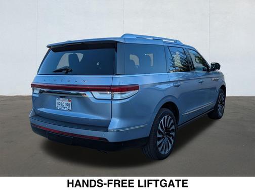 2022 Lincoln Navigator Black Label