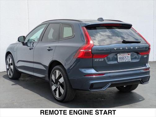 2025 Volvo XC60 Plug-In Hybrid T8 Plus
