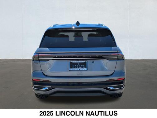 2025 Lincoln Nautilus Black Label