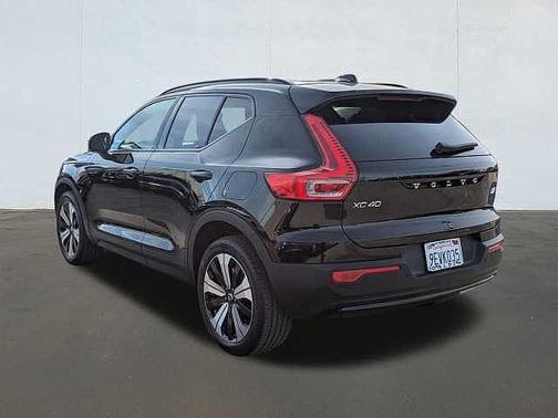 2023 Volvo XC40 Plus