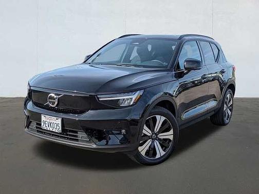 2023 Volvo XC40 Plus