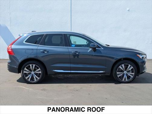 2022 Volvo XC60 Recharge Plug-In Hybrid T8 Inscription
