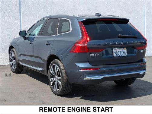 2022 Volvo XC60 Recharge Plug-In Hybrid T8 Inscription