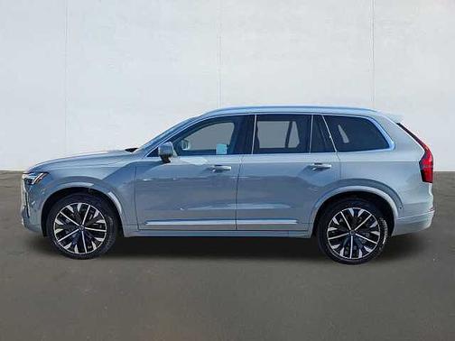 2025 Volvo XC90 Plus