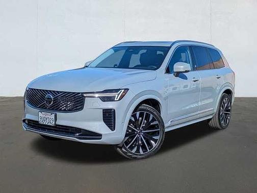 2025 Volvo XC90 Plus