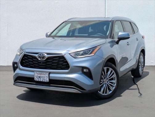 2022 Toyota Highlander Platinum