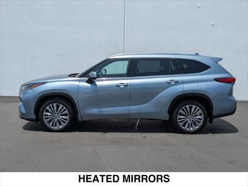 2022 Toyota Highlander Platinum