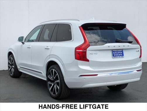 2024 Volvo XC90 B6 Ultimate Bright Theme 6-Seater