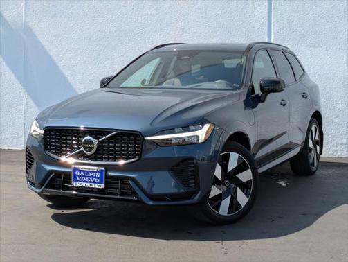 2025 Volvo XC60 Plug-In Hybrid T8 Plus