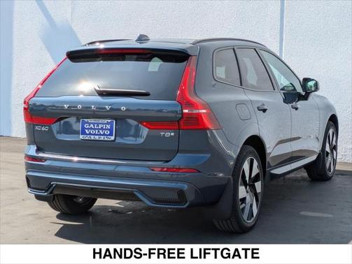 2025 Volvo XC60 Plug-In Hybrid T8 Plus