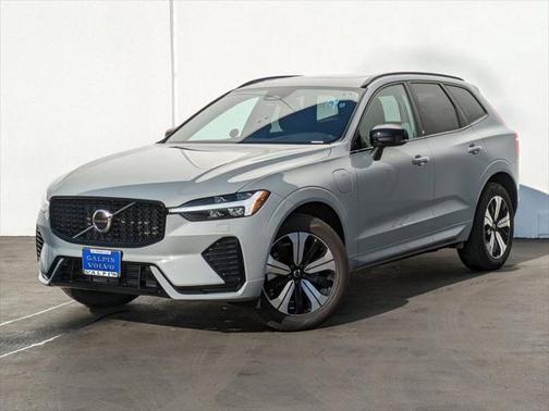2025 Volvo XC60 Plug-In Hybrid T8 Core