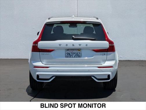 2025 Volvo XC60 Plug-In Hybrid T8 Ultra