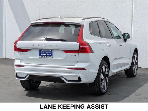 2025 Volvo XC60 Plug-In Hybrid T8 Plus