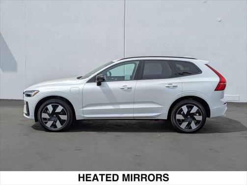 2025 Volvo XC60 Plug-In Hybrid T8 Plus