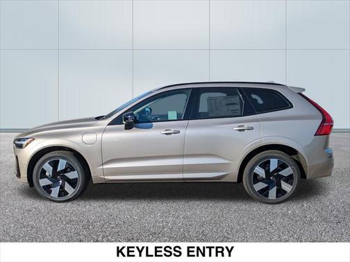 2025 Volvo XC60 Plug-In Hybrid T8 Ultra