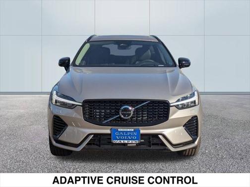 2025 Volvo XC60 Plug-In Hybrid T8 Ultra