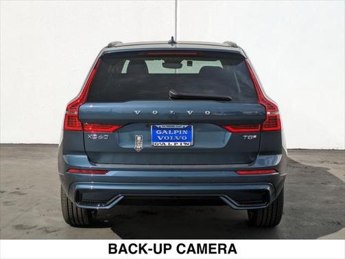2025 Volvo XC60 Plug-In Hybrid T8 Plus